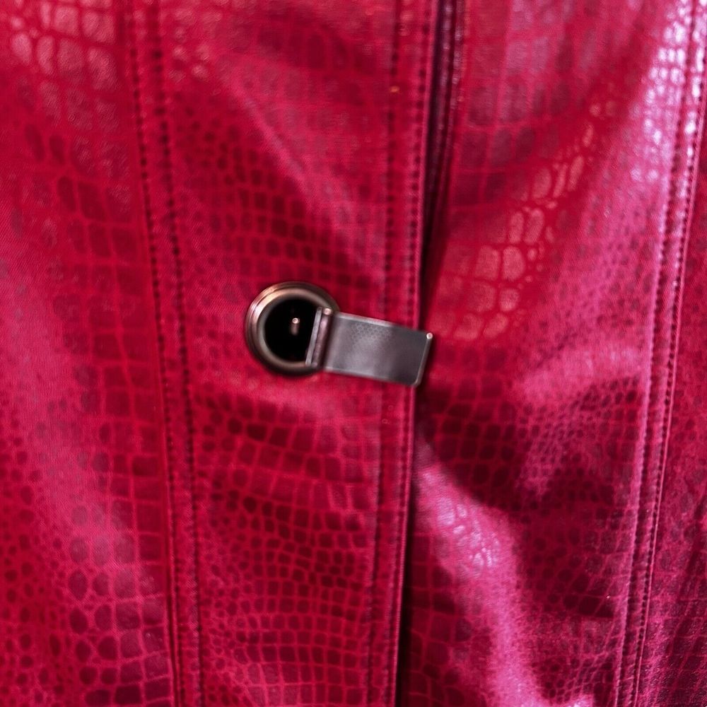 Ruby Rd Red Reptile Print Toggle Latch Close Fash… - image 2